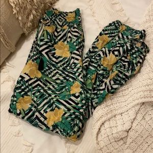 Women’s Floral Flowy Pants